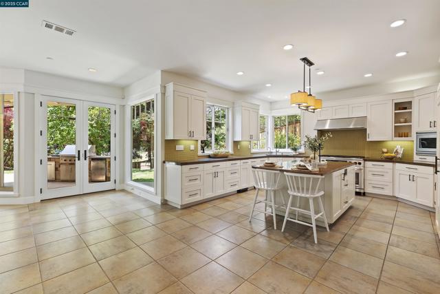 1754 Reliez Valley Rd, Lafayette CA: https://media.crmls.org/mediaz/e9dd6482-7ad9-4178-bea8-22f54e7befc0.jpg