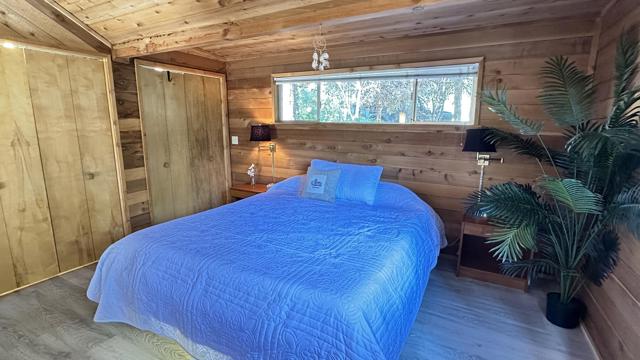 25655 Tahquitz Drive, Idyllwild CA: https://media.crmls.org/mediaz/e9dd8700-033a-4092-b2ad-6f3dc91cc2e9.jpg