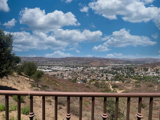 1710 Montilla, Santee CA: https://media.crmls.org/mediaz/e9dd9e05-2819-44be-92be-0e3a051c36cb.jpg