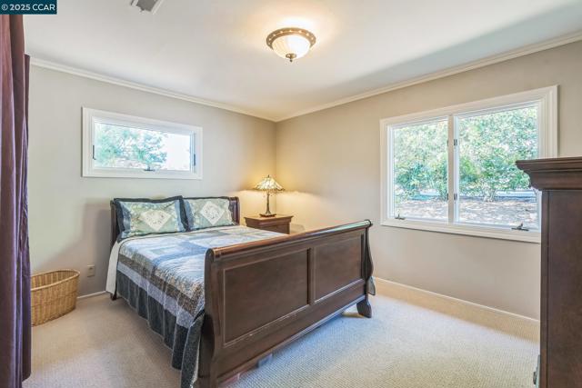 448 Cumberland Dr, Pleasant Hill CA: https://media.crmls.org/mediaz/e9dda806-38cf-47ac-930c-4d08c16e2e0c.jpg