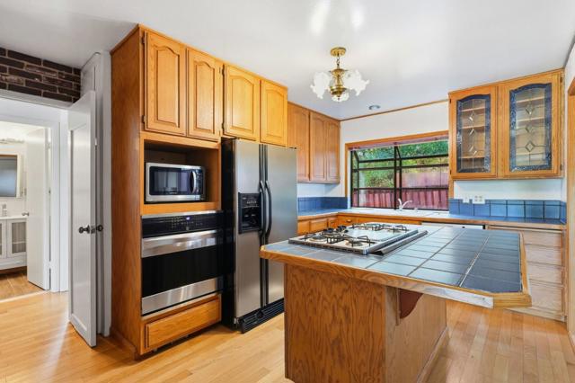 2081 Rollingwood Drive, San Bruno CA: https://media.crmls.org/mediaz/e9ddc1ca-99f6-4599-9d3b-cf74d84ea83f.jpg