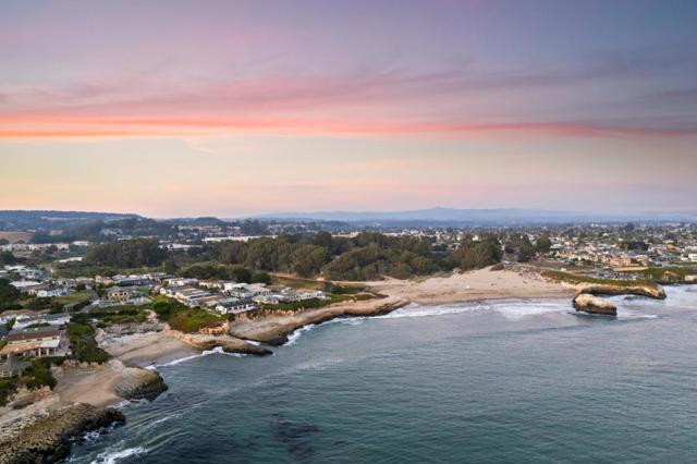 2395 Delaware Avenue, Santa Cruz CA: https://media.crmls.org/mediaz/e9dde1e5-a2af-470c-8076-e61ec104d9df.jpg