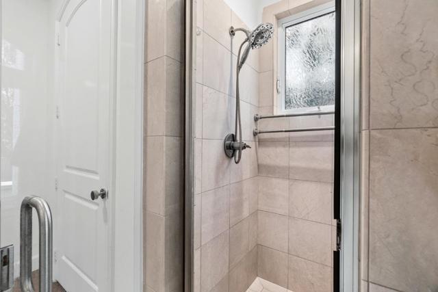 108 Grove Lane, Capitola CA: https://media.crmls.org/mediaz/e9df383a-3d4b-4724-b70a-fe12ceb2ccbf.jpg