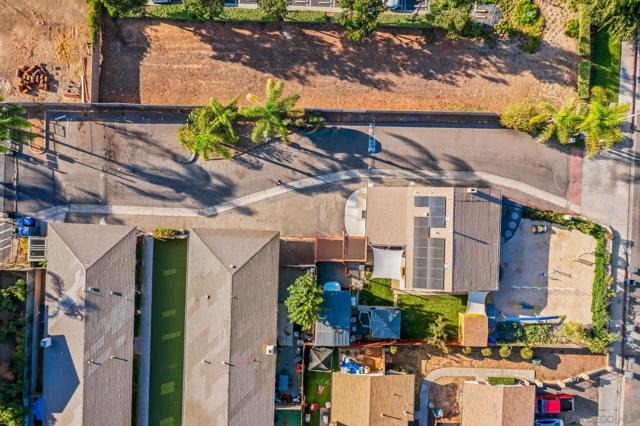 1215 N Broadway, Escondido CA: https://media.crmls.org/mediaz/e9df3e47-2580-4e83-aae3-371432ee030a.jpg