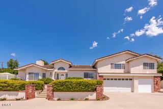 2210 Via Loma, Camarillo CA: https://media.crmls.org/mediaz/e9df4216-56c9-4f1b-b3e2-cf8436833274.jpg