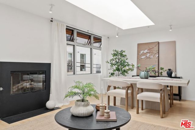5806 Waring Avenue, Los Angeles CA: https://media.crmls.org/mediaz/e9e0319a-5a1a-47ea-bf6a-85421d7930a4.jpg