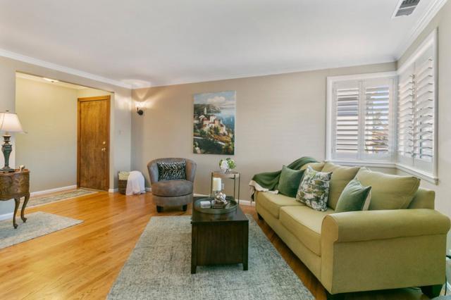 141 Knoll Circle, South San Francisco CA: https://media.crmls.org/mediaz/e9e15473-b2de-4006-84de-aa781fd17954.jpg