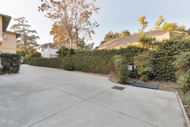 Detail Gallery Image 12 of 51 For 1454 N Los Robles Ave, Pasadena,  CA 91104 - 3 Beds | 2 Baths