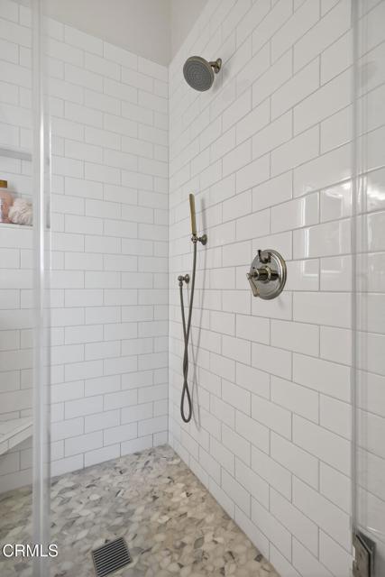 Detail Gallery Image 31 of 66 For 931 Corte Augusta, Camarillo,  CA 93010 - 3 Beds | 2/1 Baths