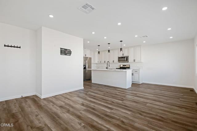 Detail Gallery Image 6 of 25 For 66 via Sintra #66,  Camarillo,  CA 93012 - 3 Beds | 2/1 Baths