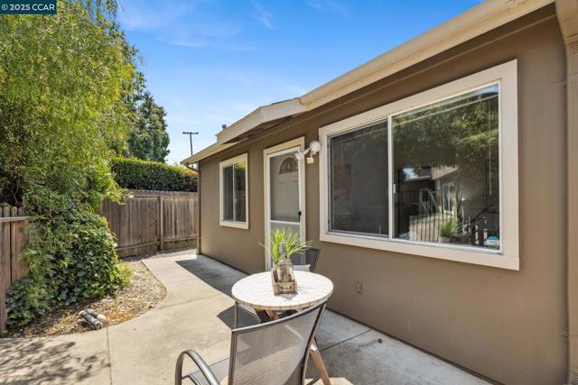 Image 47 of 60 For 3044 Santa Maria Dr