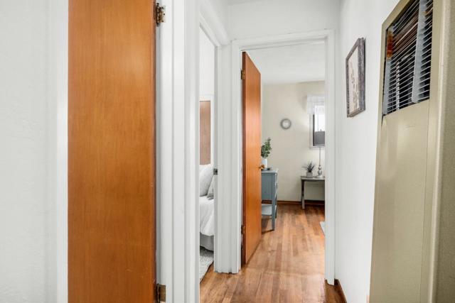 411 Alta Vista Dr, Santa Cruz CA: https://media.crmls.org/mediaz/e9e34f04-6a8c-4db4-824e-f8cc057d5ccb.jpg
