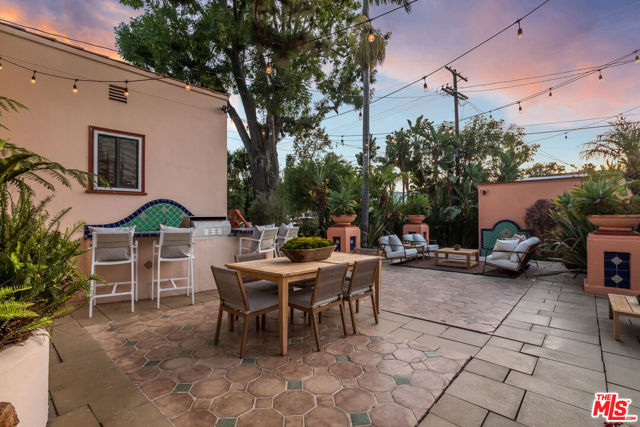755 S Highland Avenue, Los Angeles CA: https://media.crmls.org/mediaz/e9e37b7f-12cc-4cae-b819-06ceecc4aef2.jpg