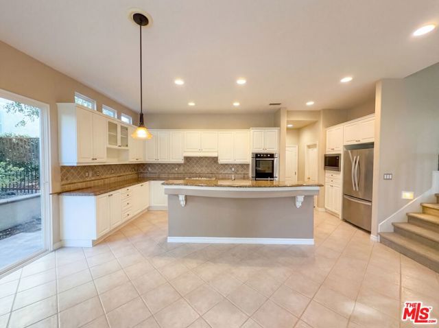 Image 7 of 29 For 17 Kennedy Court