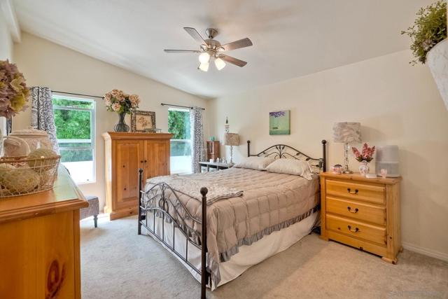 1001 S Hale Ave, Escondido CA: https://media.crmls.org/mediaz/e9e4ddac-e2b5-46d1-bb03-fa6214185686.jpg