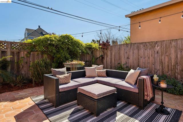 1136 Marin Ave, Albany CA: https://media.crmls.org/mediaz/e9e502ff-3559-459b-9d9a-1d7d6e09838b.jpg