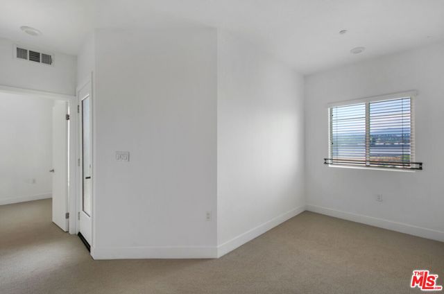 2974 Ripple Place, Los Angeles CA: https://media.crmls.org/mediaz/e9e62834-ed7e-4c13-af5a-b852adef01a2.jpg