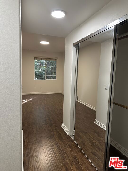 962 S Gramercy Drive, Los Angeles CA: https://media.crmls.org/mediaz/e9e727c3-63a7-4389-b78f-af06a61b3fcf.jpg