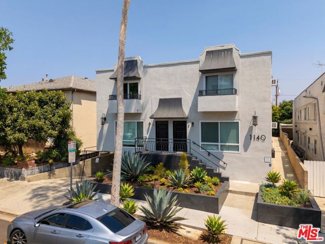 1140 N Ogden Drive, West Hollywood CA: https://media.crmls.org/mediaz/e9e74ca2-fb57-4021-b1d9-2b960246a965.jpg