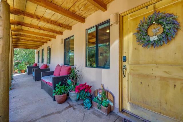 1511 Alpine Terrace Rd, Alpine CA: https://media.crmls.org/mediaz/e9e8488b-0078-428b-af35-38e887b9656e.jpg
