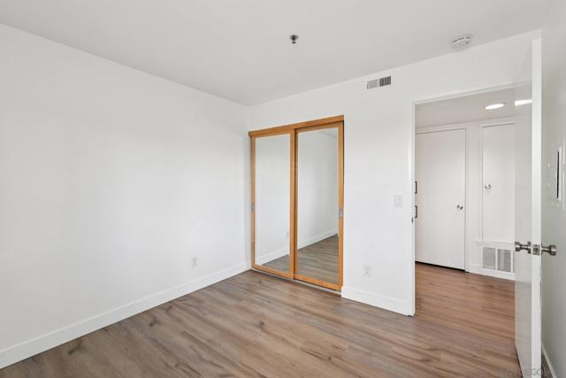 2077 Lakeridge Circle, Chula Vista CA: https://media.crmls.org/mediaz/e9e85aac-484e-470a-b2fa-15d4993629a0.jpg