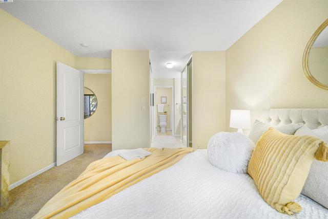 Image 36 of 60 For 2250 Monroe St  260