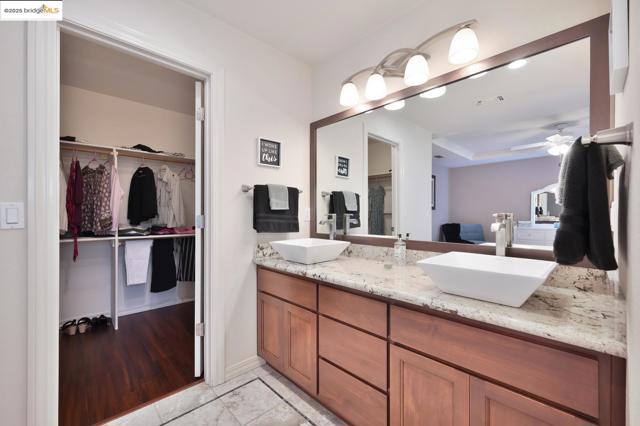 3196 Sudbury RD, Cameron Park CA: https://media.crmls.org/mediaz/e9e8a0b8-4842-4ba7-aee4-02531c699792.jpg