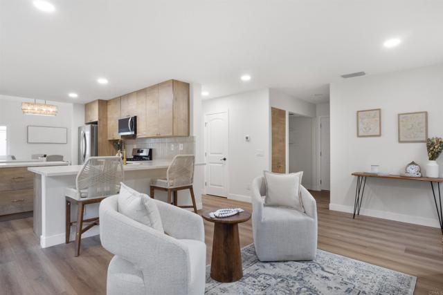 Detail Gallery Image 18 of 38 For 4350 Point Reyes Ct, Carlsbad,  CA 92010 - 4 Beds | 2/1 Baths