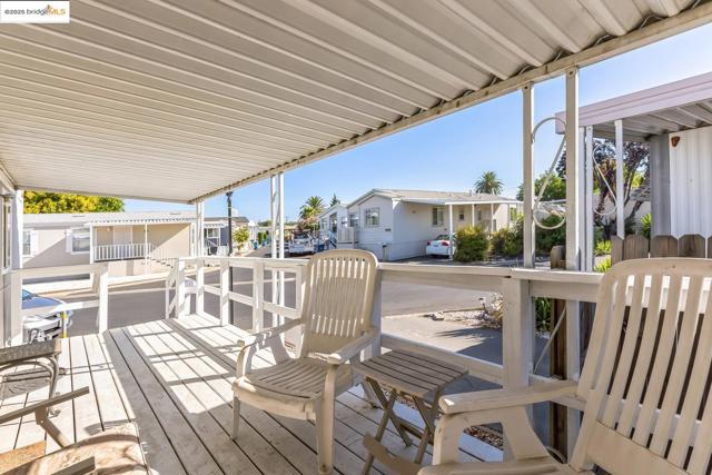 Image 18 of 19 For 234 Palm View Ln