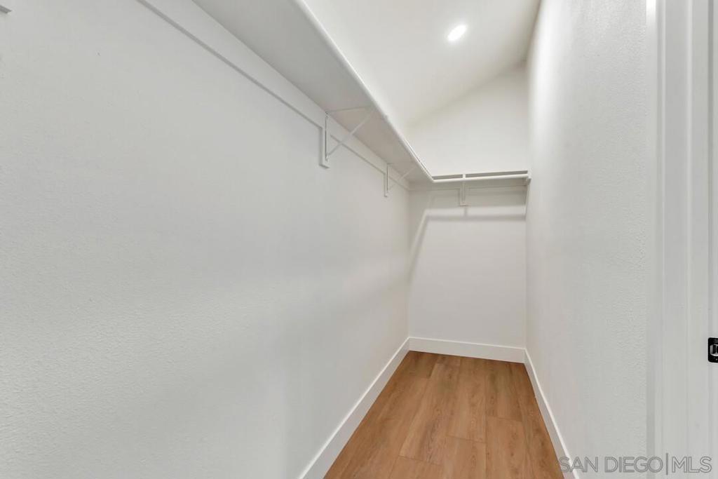 MLS #250044452SD image #25