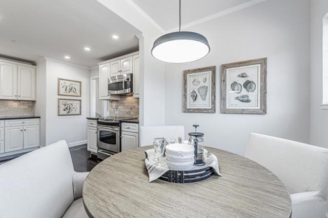 366 Treasure Island Drive, Belmont CA: https://media.crmls.org/mediaz/e9e938f7-4a93-43ce-922f-fe390b57a195.jpg