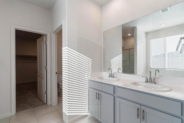 10190 Ashlar, Elk Grove CA: https://media.crmls.org/mediaz/e9e9f000-ea00-46f4-9109-d4a62dd0331b.jpg
