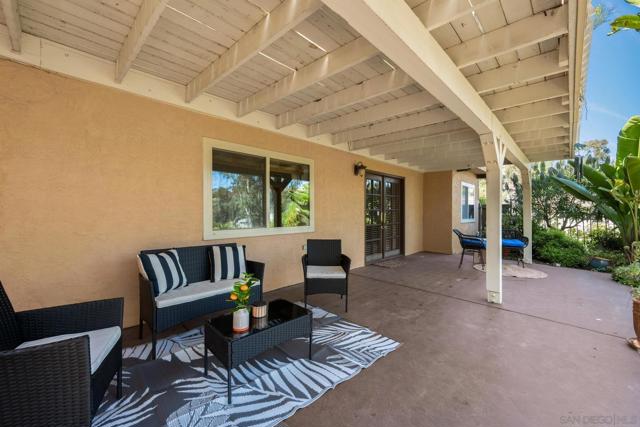 10575 Spruce Grove Ave, San Diego CA: https://media.crmls.org/mediaz/e9eab2fa-8a85-42fe-b1c1-7e64395658e7.jpg