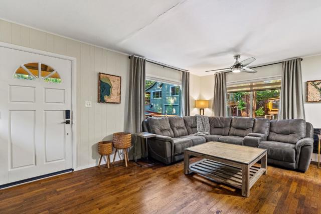 13896 Bear Creek Road, Boulder Creek CA: https://media.crmls.org/mediaz/e9eb12c9-3fce-43cc-b5ab-05b70f46ea6d.jpg