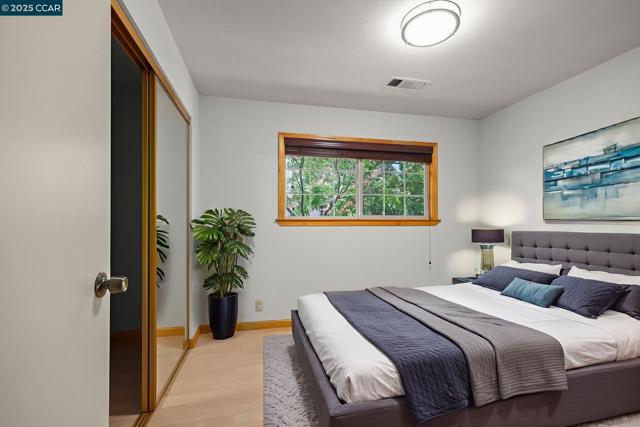 928 Sassel Ave, Concord CA: https://media.crmls.org/mediaz/e9eb3f7a-0656-4d0f-951f-b9d9a8f45b72.jpg