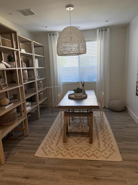39912 Felicita Parkway, Palm Desert CA: https://media.crmls.org/mediaz/e9ec1641-3e51-4b60-ab4b-391b7eeea9b8.jpg