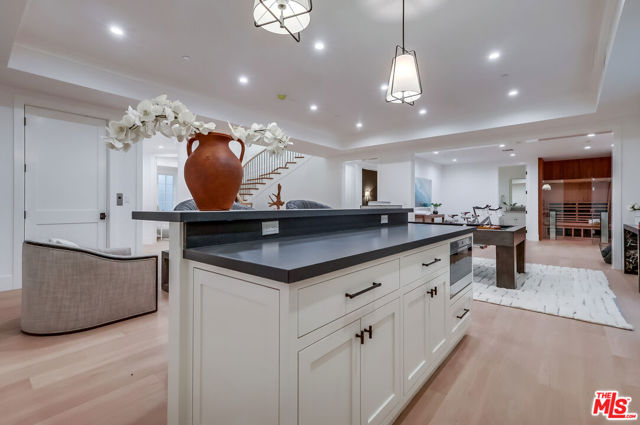 Drew Fenton | 427 N Bundy Drive Los Angeles CA | MLS: 7182819