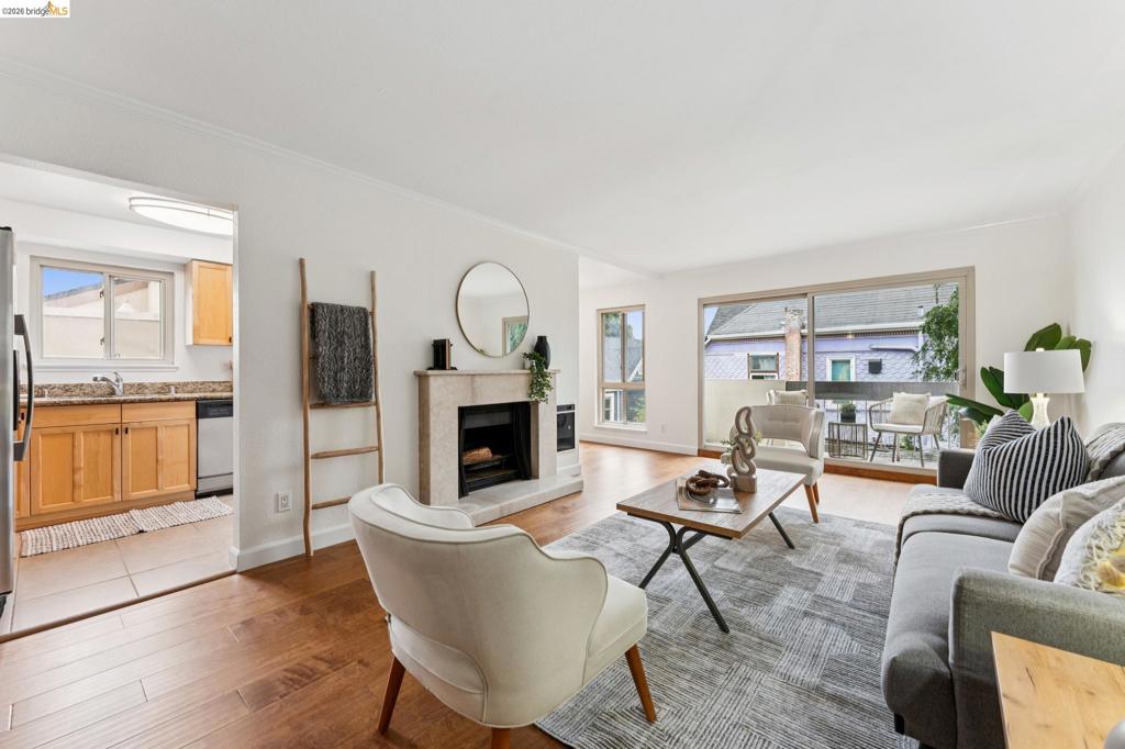77 Fairmount Ave #203