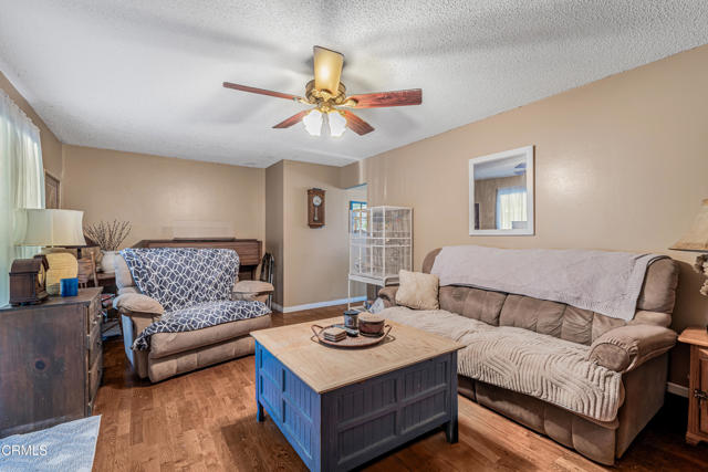 Detail Gallery Image 5 of 27 For 1373 Calle Crisantemo, Thousand Oaks,  CA 91360 - 3 Beds | 1 Baths