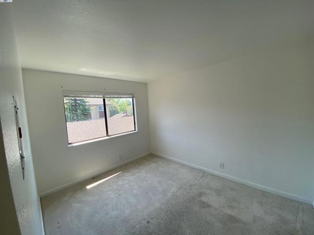 178 Hackamore Cmn, Fremont CA: https://media.crmls.org/mediaz/e9ee2c58-a9d8-4220-9f88-b5a0fb5e4ccf.jpg