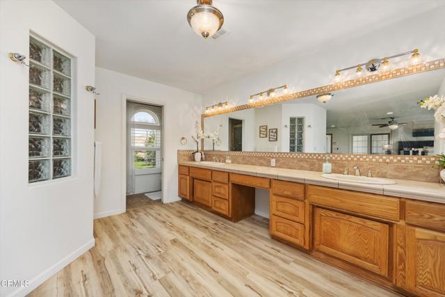 Detail Gallery Image 42 of 71 For 6301 Uplands of the Kern Dr, Bakersfield,  CA 93308 - 5 Beds | 4/1 Baths