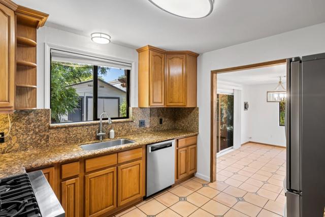 17785 Casa Lane, Morgan Hill CA: https://media.crmls.org/mediaz/e9f01b43-8e06-4931-926e-6e19e4b743dd.jpg