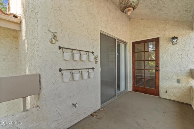 3306 Darby Street, Simi Valley CA: https://media.crmls.org/mediaz/e9f02d89-9d15-4870-9ab2-b24f291bacb3.jpg