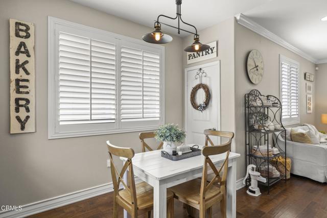 1524 Windshore Way, Oxnard CA: https://media.crmls.org/mediaz/e9f06661-1a59-415b-8f76-c2fbc839d61c.jpg