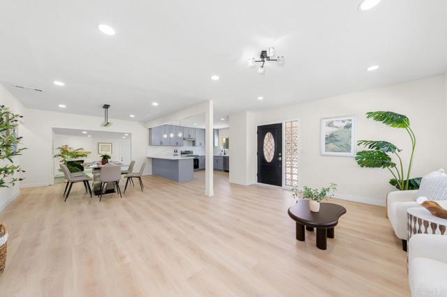 3505 Ibis Street, San Diego CA: https://media.crmls.org/mediaz/e9f07546-dbee-4f88-a355-beba8674c26d.jpg