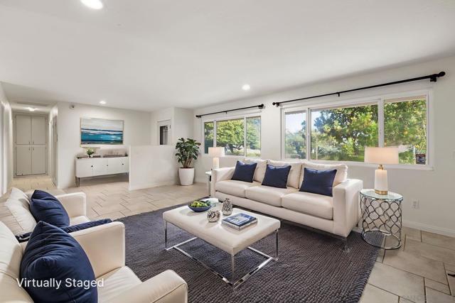 10506 Moon View Way, Escondido CA: https://media.crmls.org/mediaz/e9f09513-7348-47f0-a31e-0e4bf4e7b145.jpg