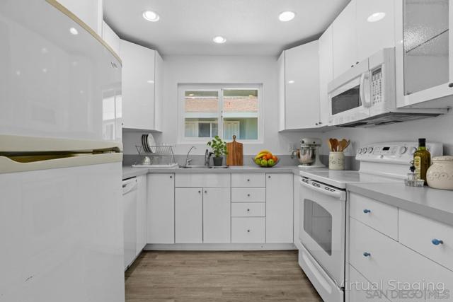 3760 Vista Campana S, Oceanside CA: https://media.crmls.org/mediaz/e9f15470-f99a-435d-b039-df2e68b0338f.jpg