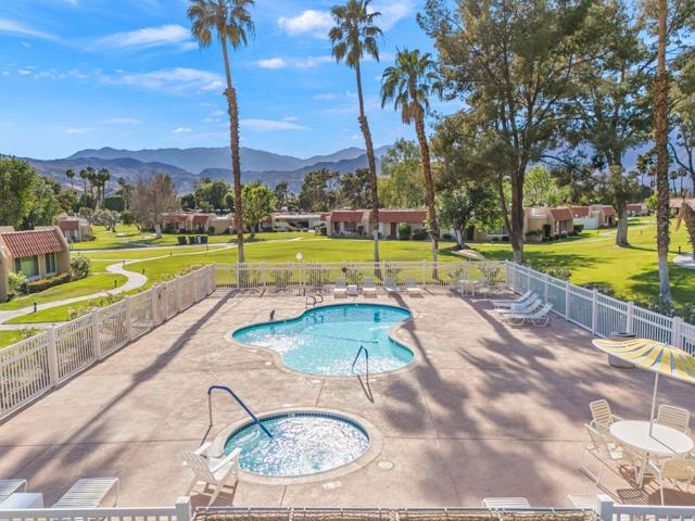 69738 Campana Court, Rancho Mirage CA: https://media.crmls.org/mediaz/e9f20d53-e5b0-475c-a748-78d3287b4049.jpg