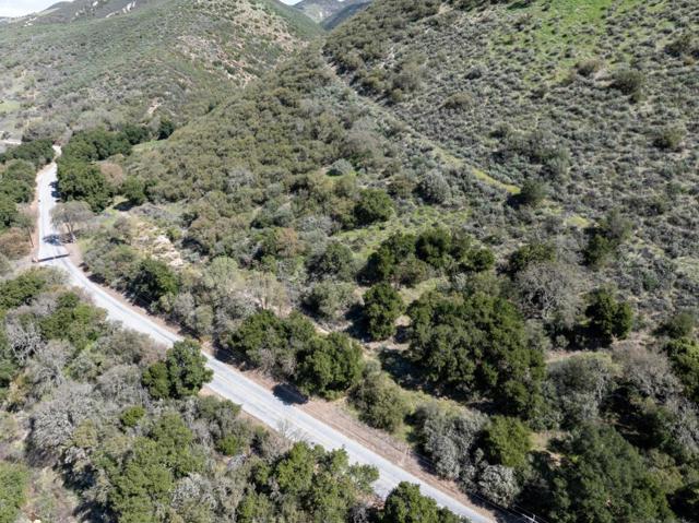 44175 Carmel Valley, Greenfield CA: https://media.crmls.org/mediaz/e9f2d3cd-cce2-4f9a-b68f-7c93a88c8d8e.jpg
