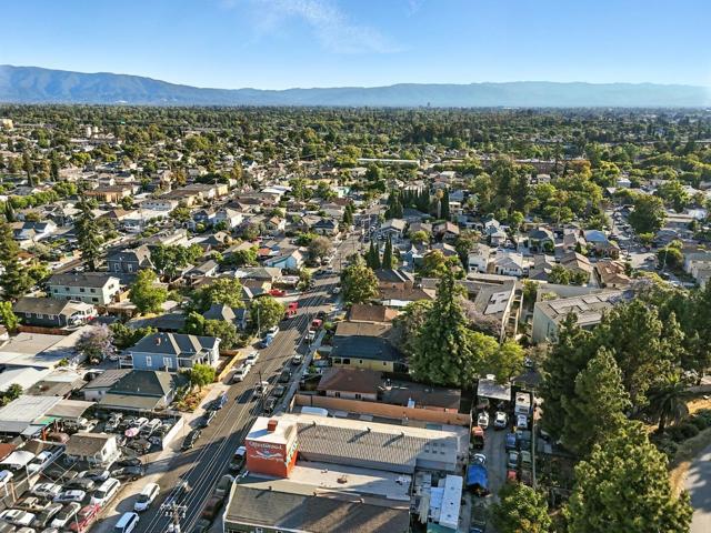 37 Union Street, San Jose CA: https://media.crmls.org/mediaz/e9f32d3d-5571-412a-b37d-7ae8e4fbc641.jpg